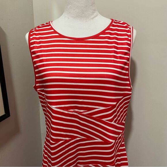 Sleeveless Red and White Striped Dress Size XXL Crew Neck Fit and Flare Style - Picture 3 of 10